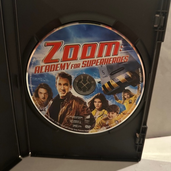 Zoom: Academy for Superheroes DVD - Picture 3 of 3